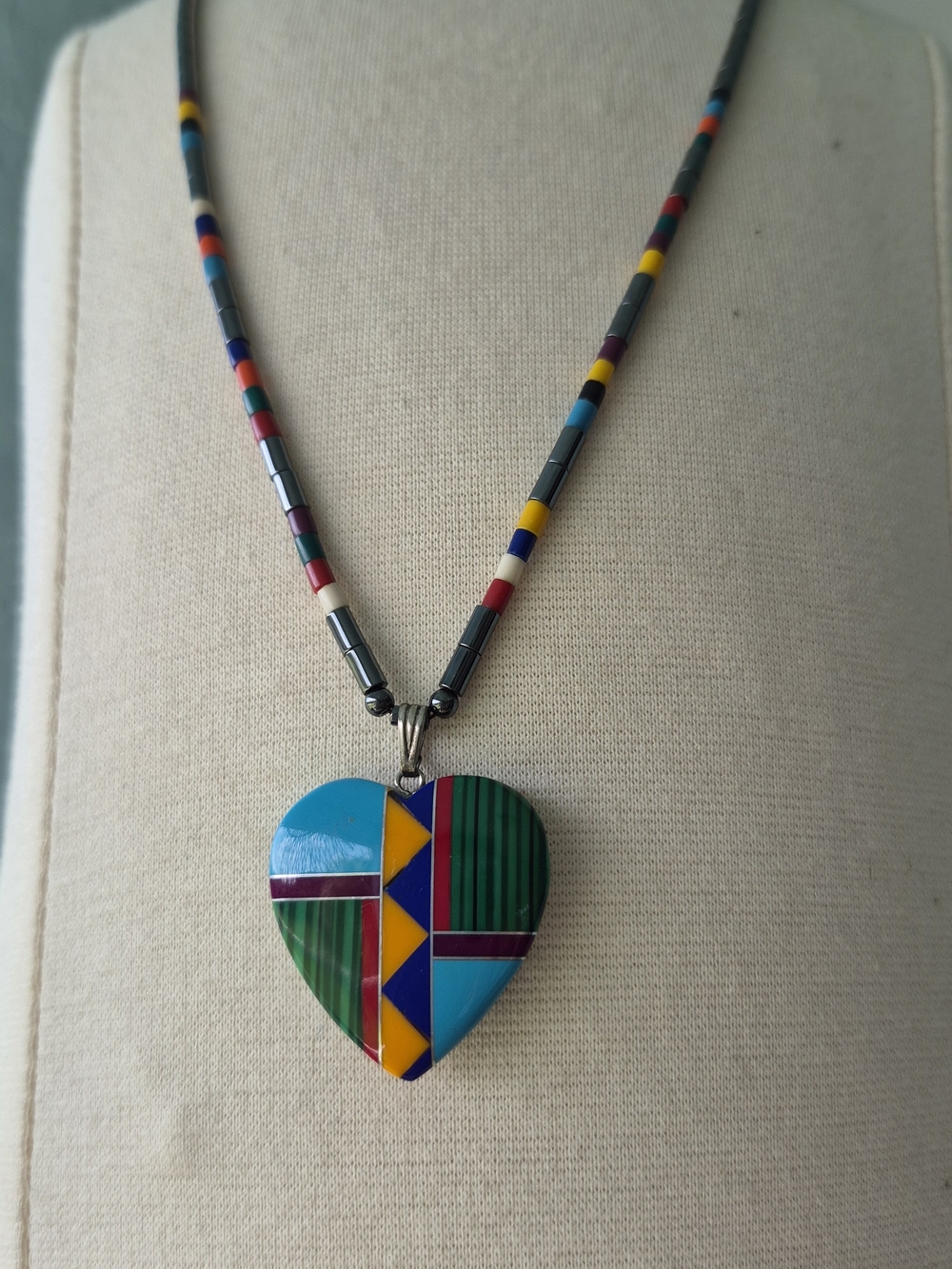 VTG Native American Inspired Hematite Bead Inlay Heart Necklace